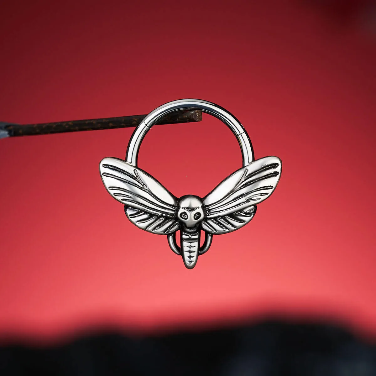 16G Skull Head Moth Septum Ring