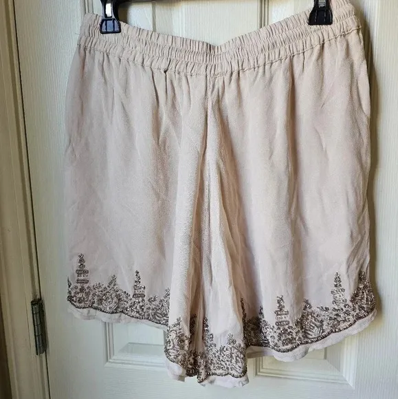 Anthropologie Maeve Beaded Shorts Womens Small Chiffon Festival Boho Hippie