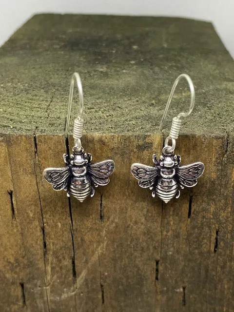 Bee Dangle
