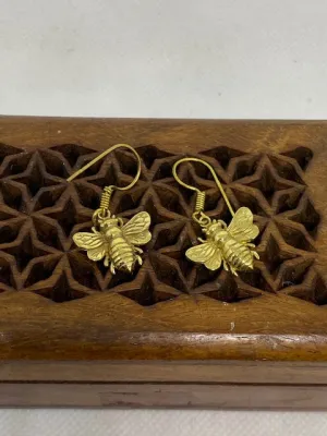 Bee Dangle