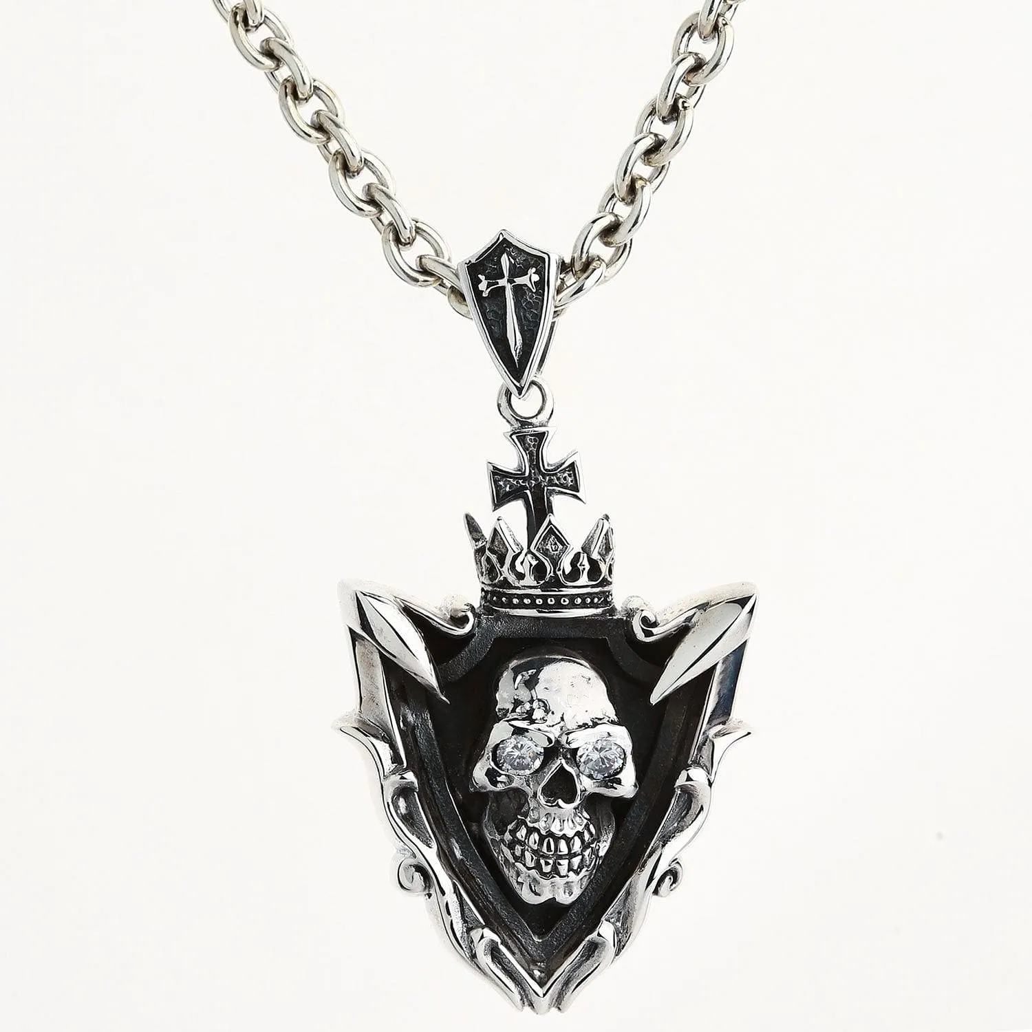 Blade Tribal Sterling Silver Diamond Eyes Skull Pendant