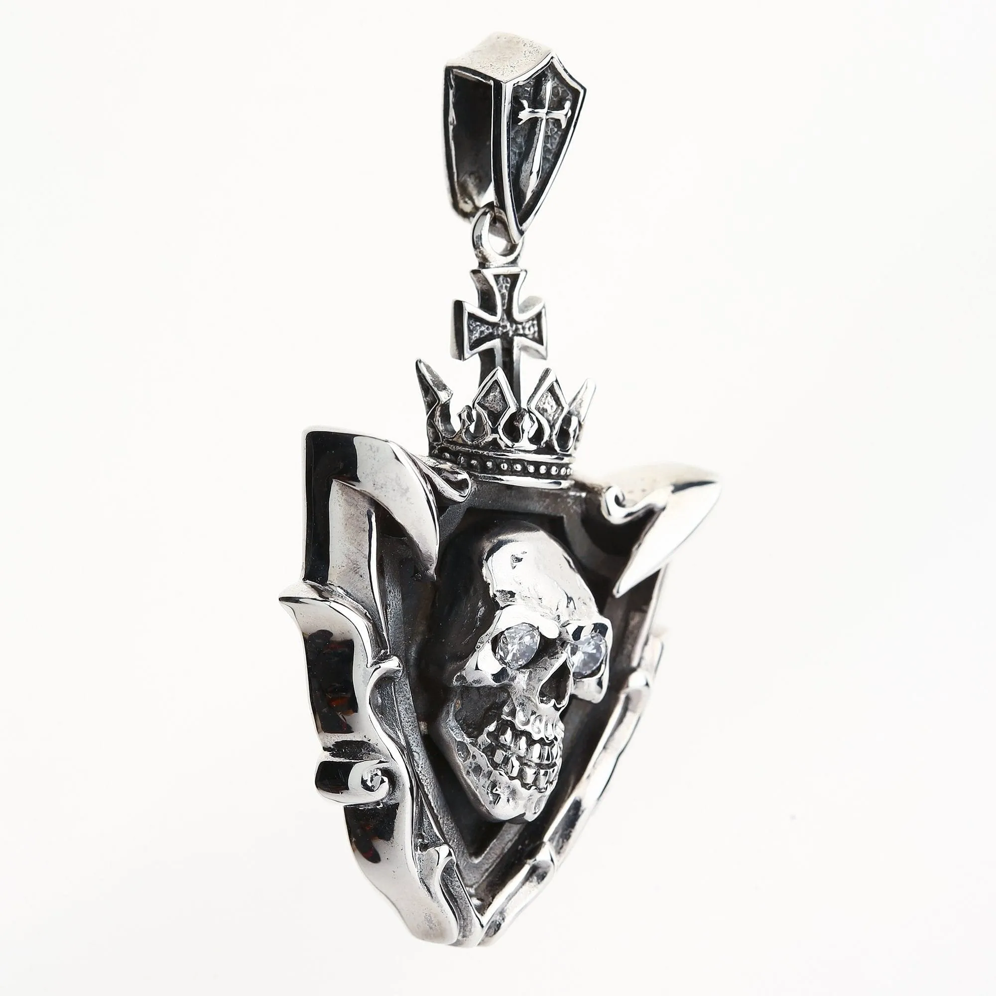 Blade Tribal Sterling Silver Diamond Eyes Skull Pendant