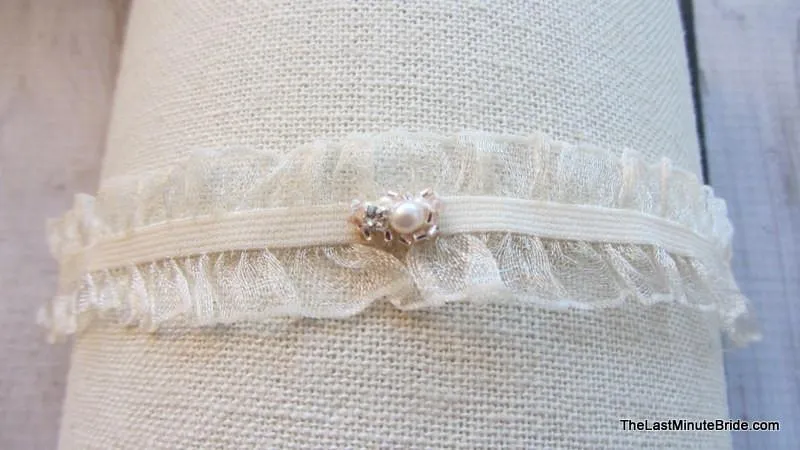 Bridal Garter Style: Tickeled Pink (Set)