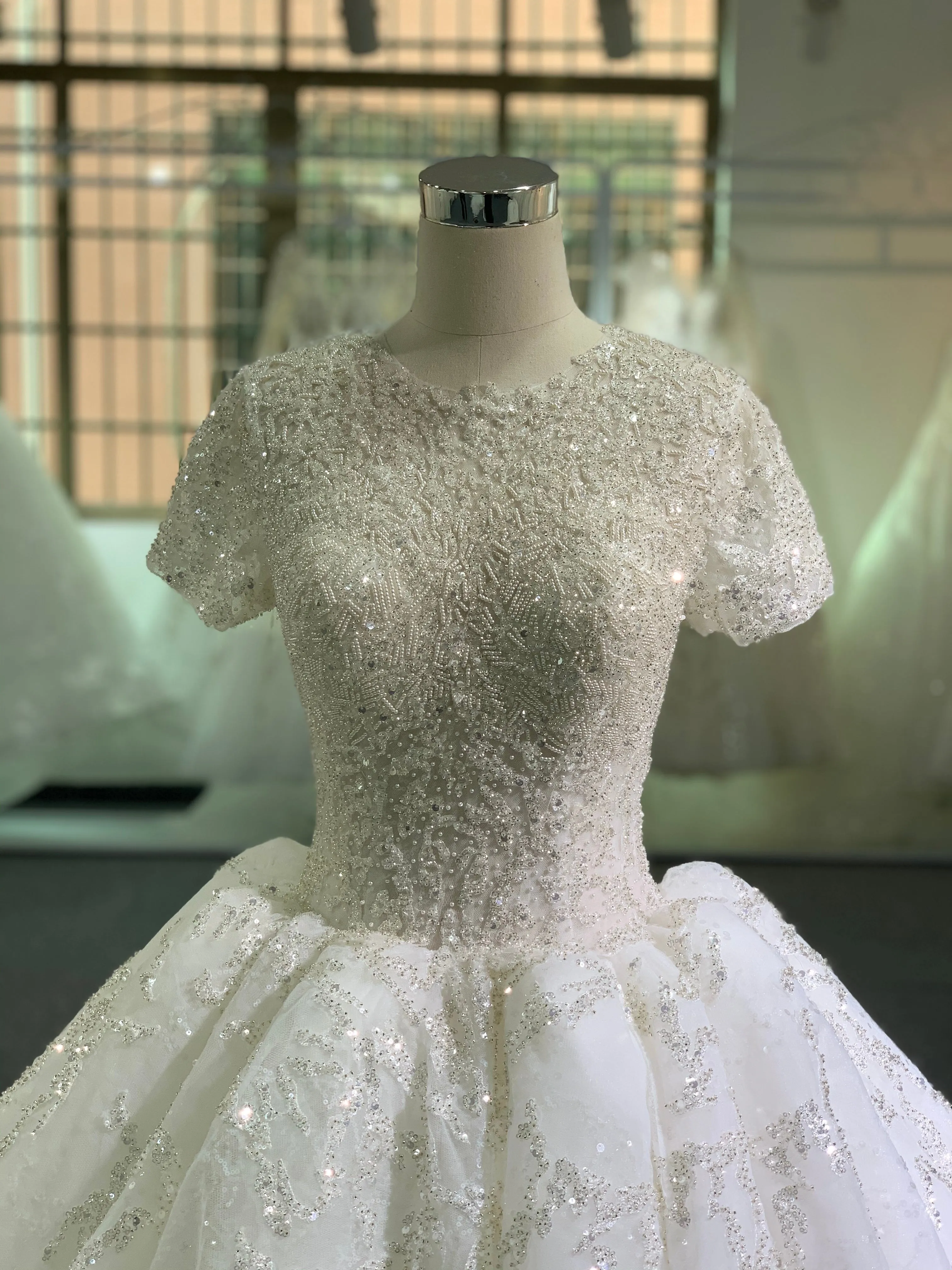 BYG 2020 fashion style short sleeves wedding dress