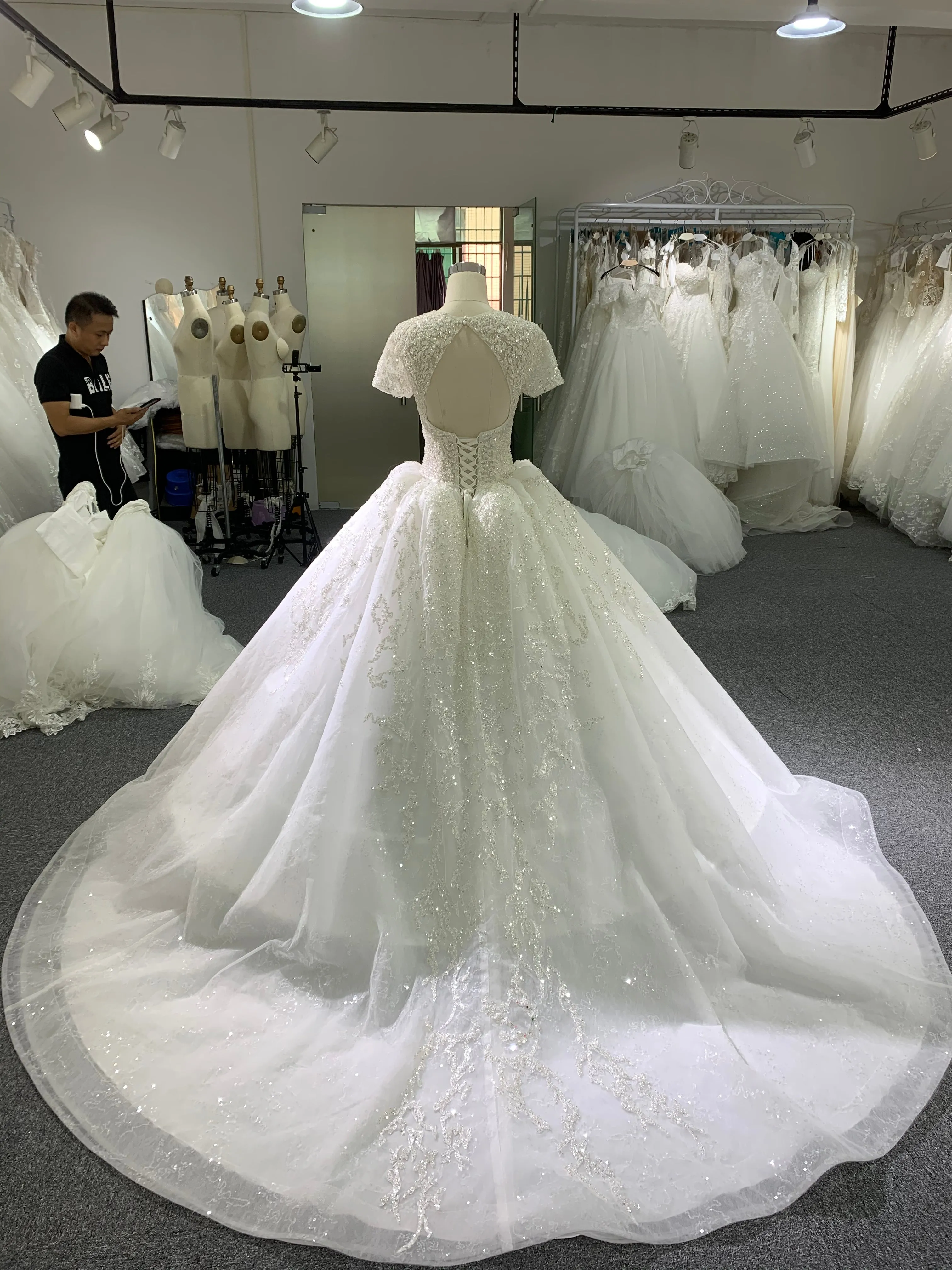 BYG 2020 fashion style short sleeves wedding dress