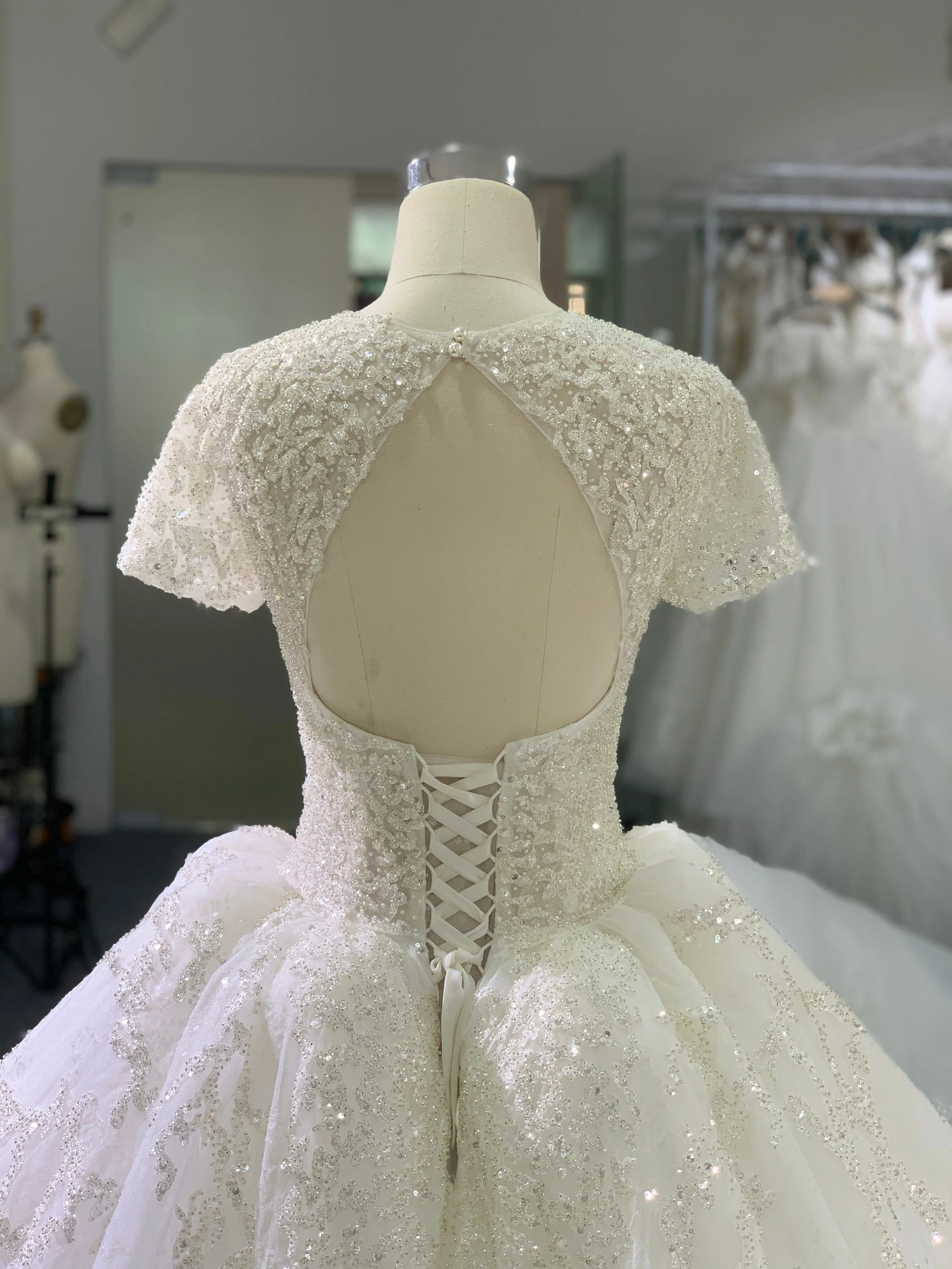 BYG 2020 fashion style short sleeves wedding dress