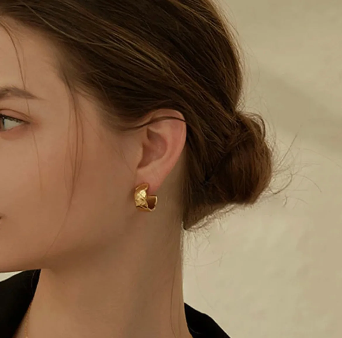 Cross Pattern Hoop Earrings - 18K Gold Plated
