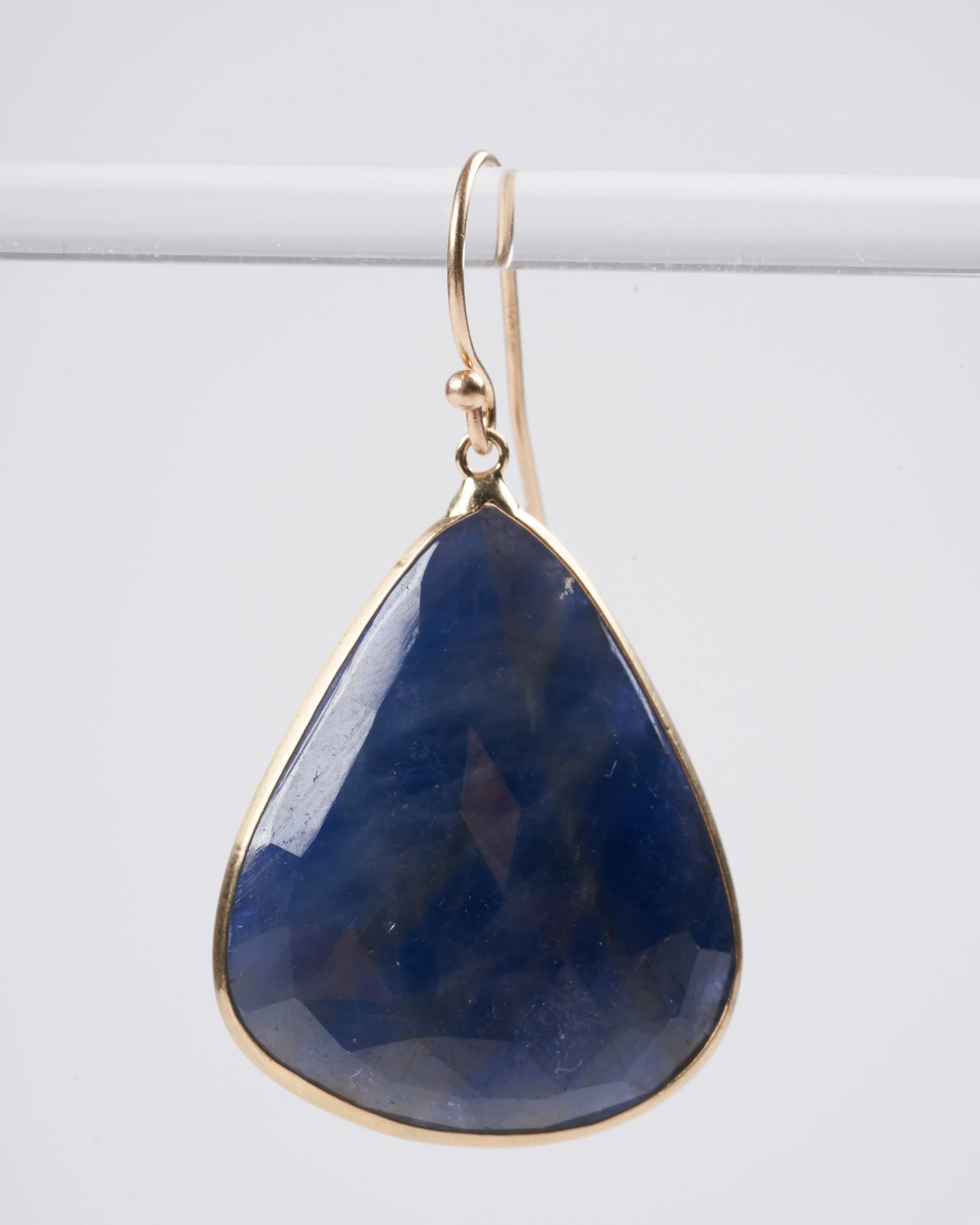 dark blue sapphire 14k yellow gold