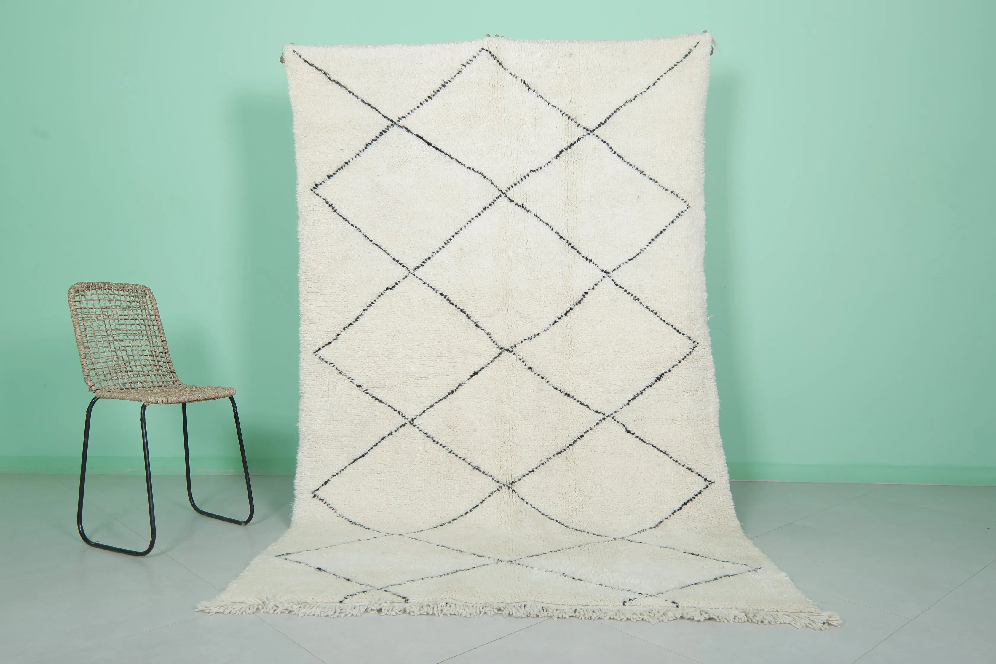 Diamond Moroccan Rug - 5 x 8.1 Feet | Handcrafted Wool Elegance