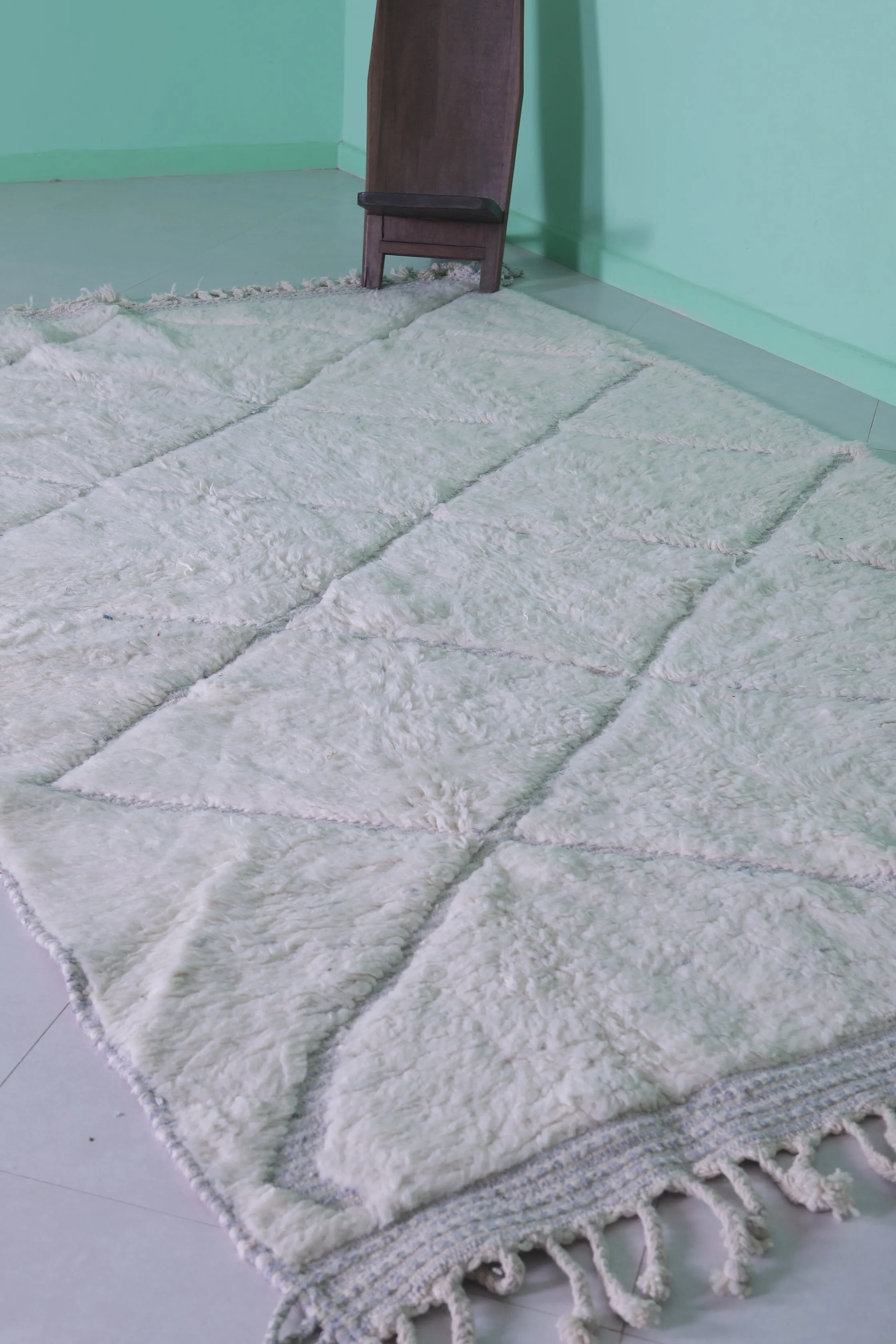 Diamond Moroccan Rug - Handmade Wool | 6.2 x 9.7 Feet