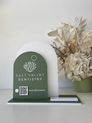 Double Arched Logo   Single QR, Username and Card Holder (Solid Arches)