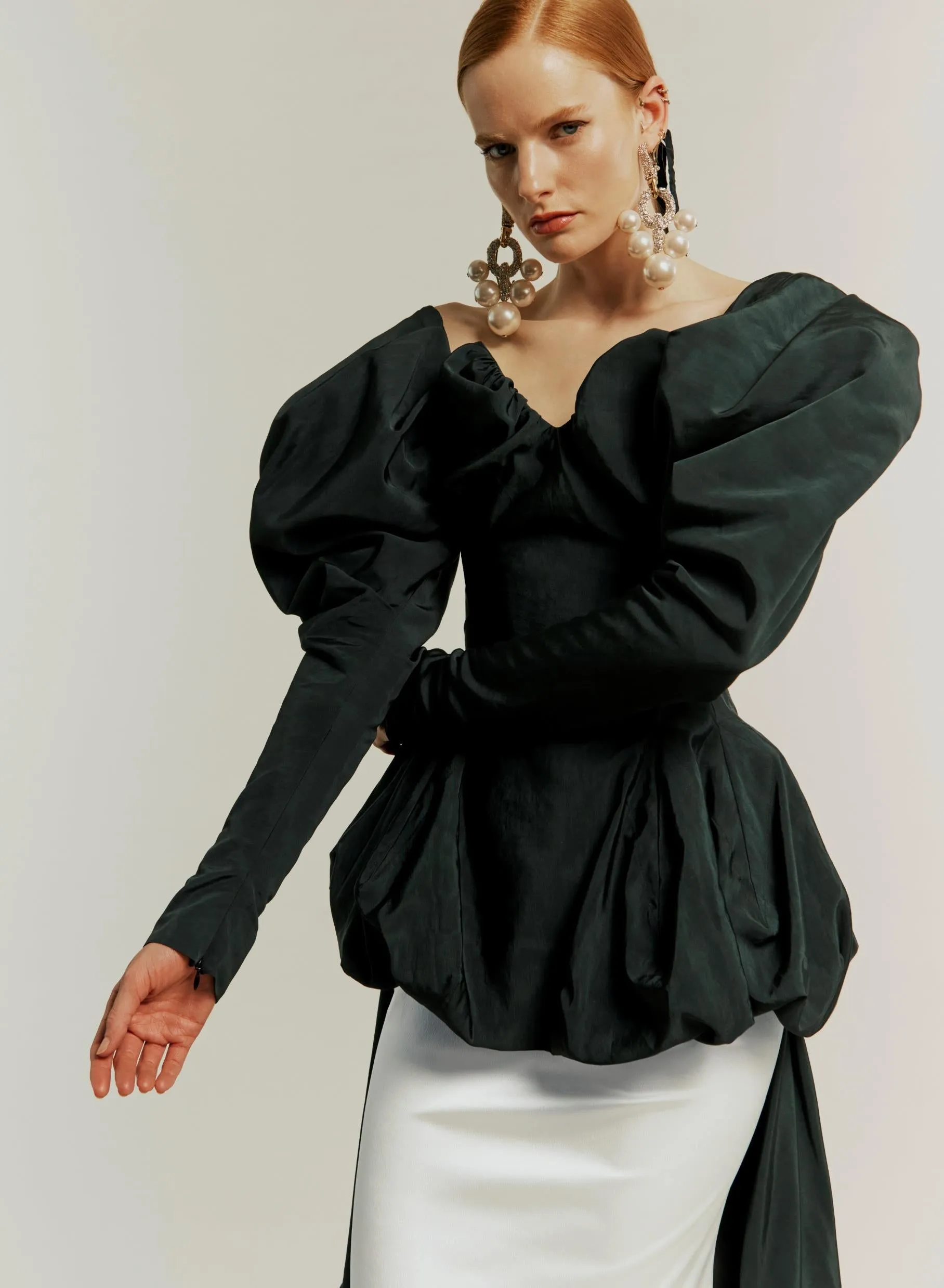 Elizabeth sleeves: Moire