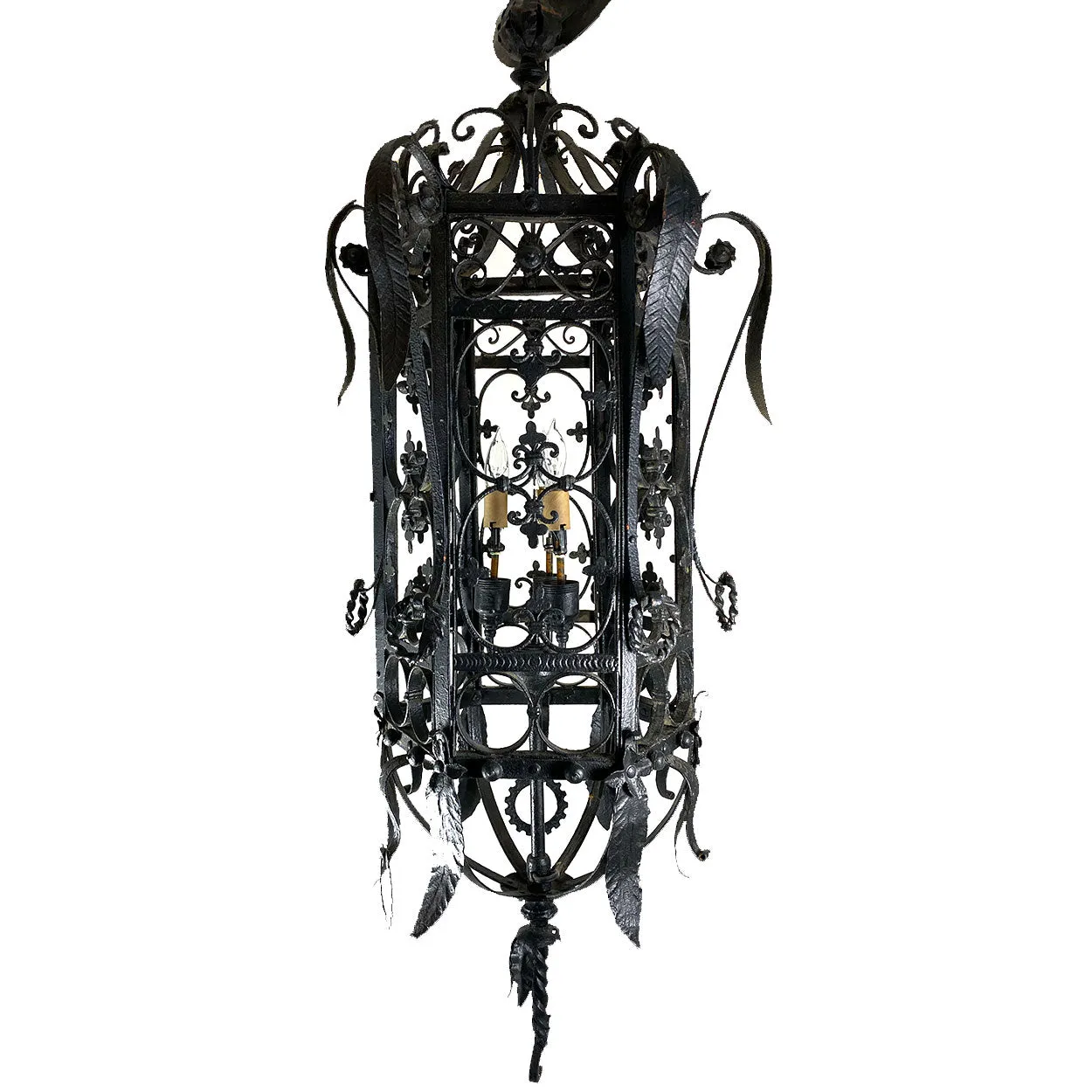 Fine Large American Wrought Iron Three-Light Hanging Pendant Lantern