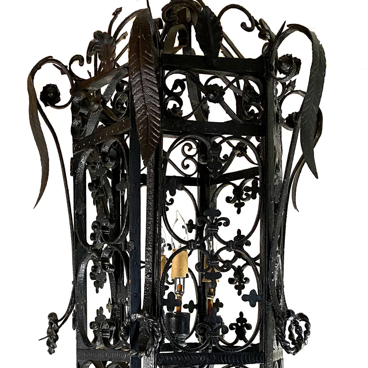 Fine Large American Wrought Iron Three-Light Hanging Pendant Lantern