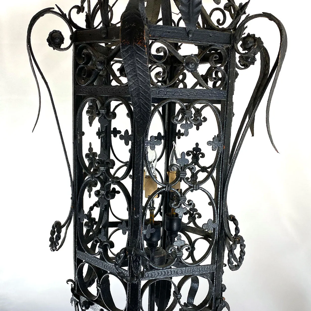 Fine Large American Wrought Iron Three-Light Hanging Pendant Lantern
