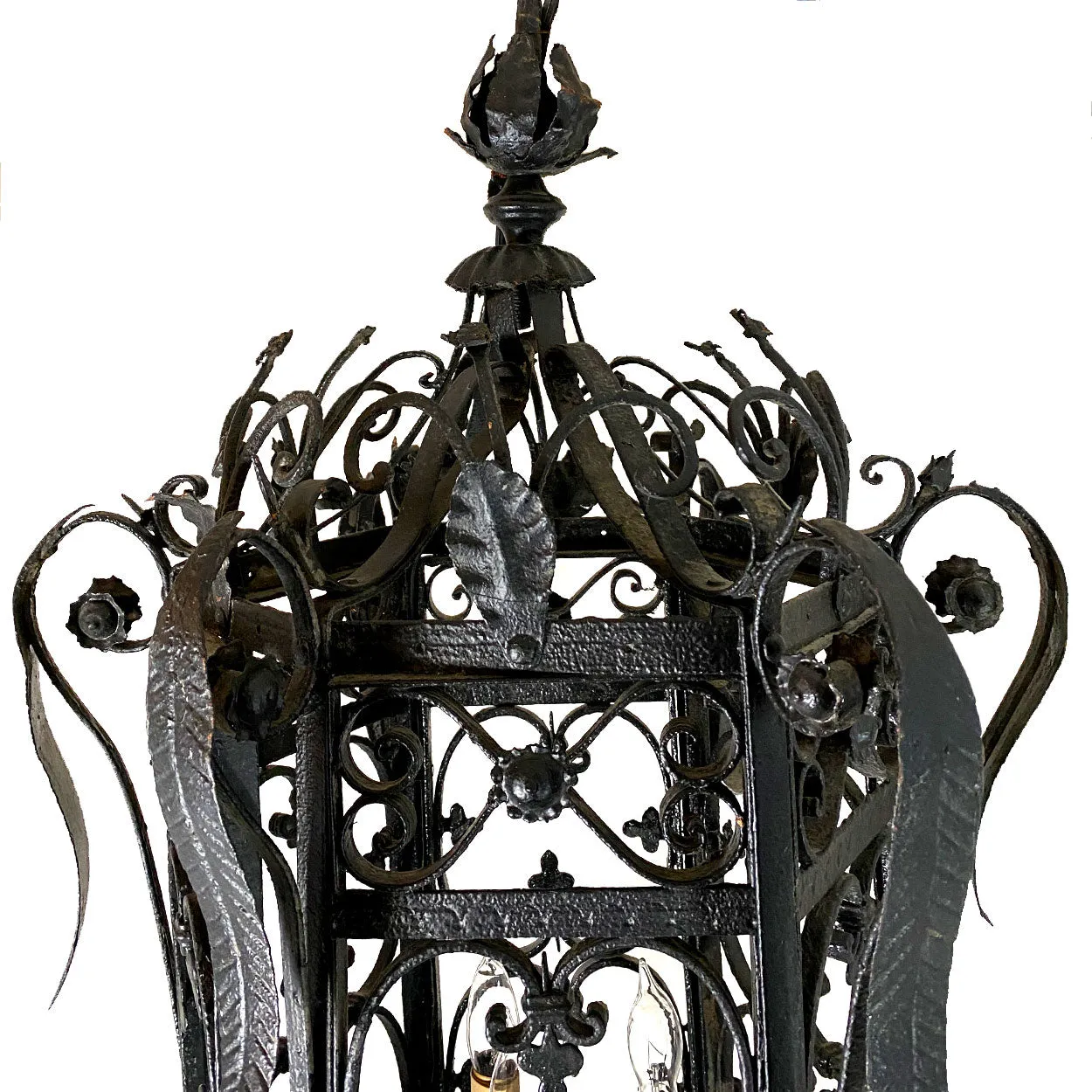 Fine Large American Wrought Iron Three-Light Hanging Pendant Lantern
