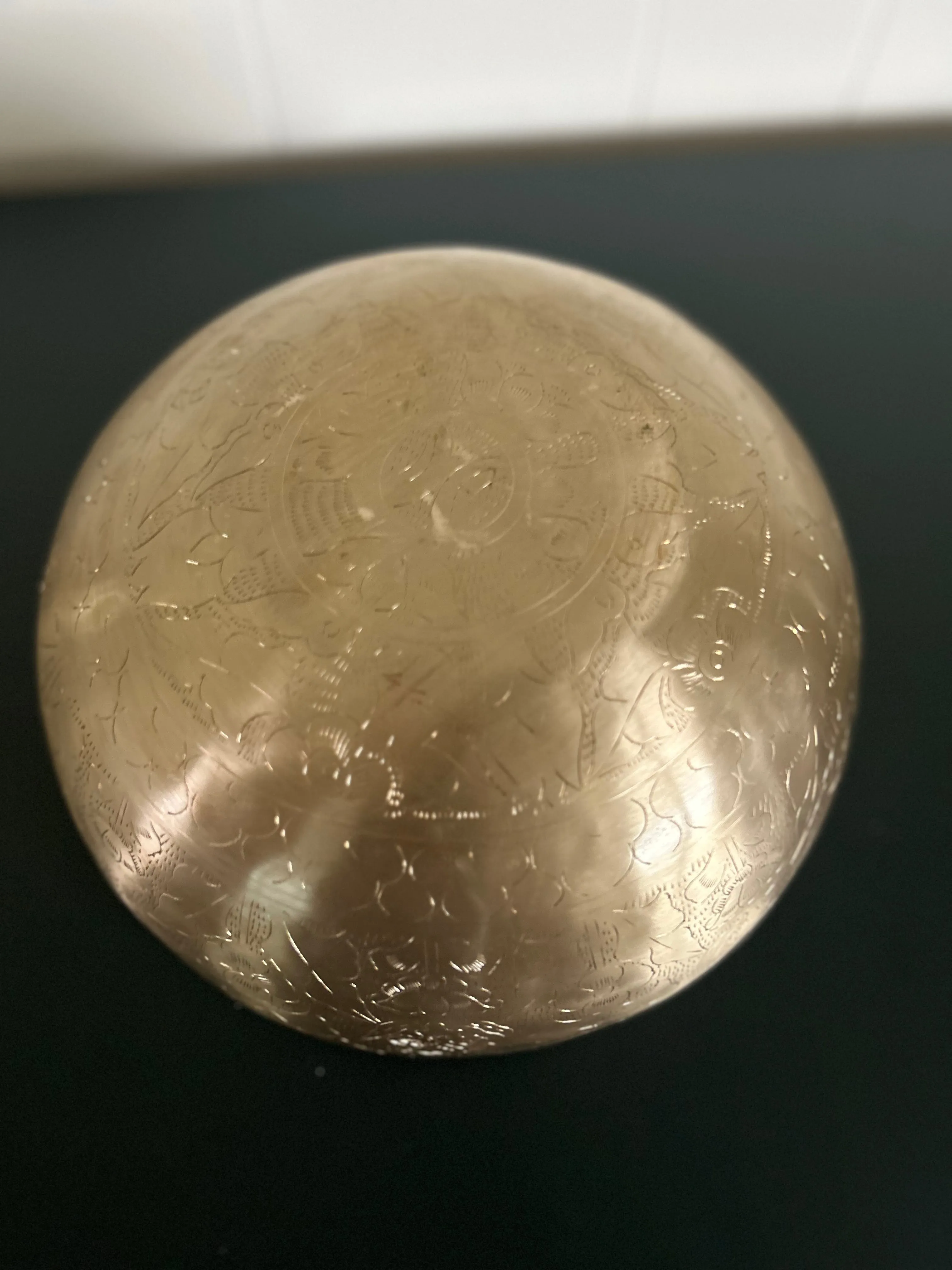 Golden Leaf Singing Bowl: 10.5 Inch 3rd Octave Subtle Etchings