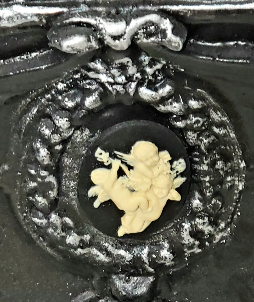 Grand Gothique Candle holder