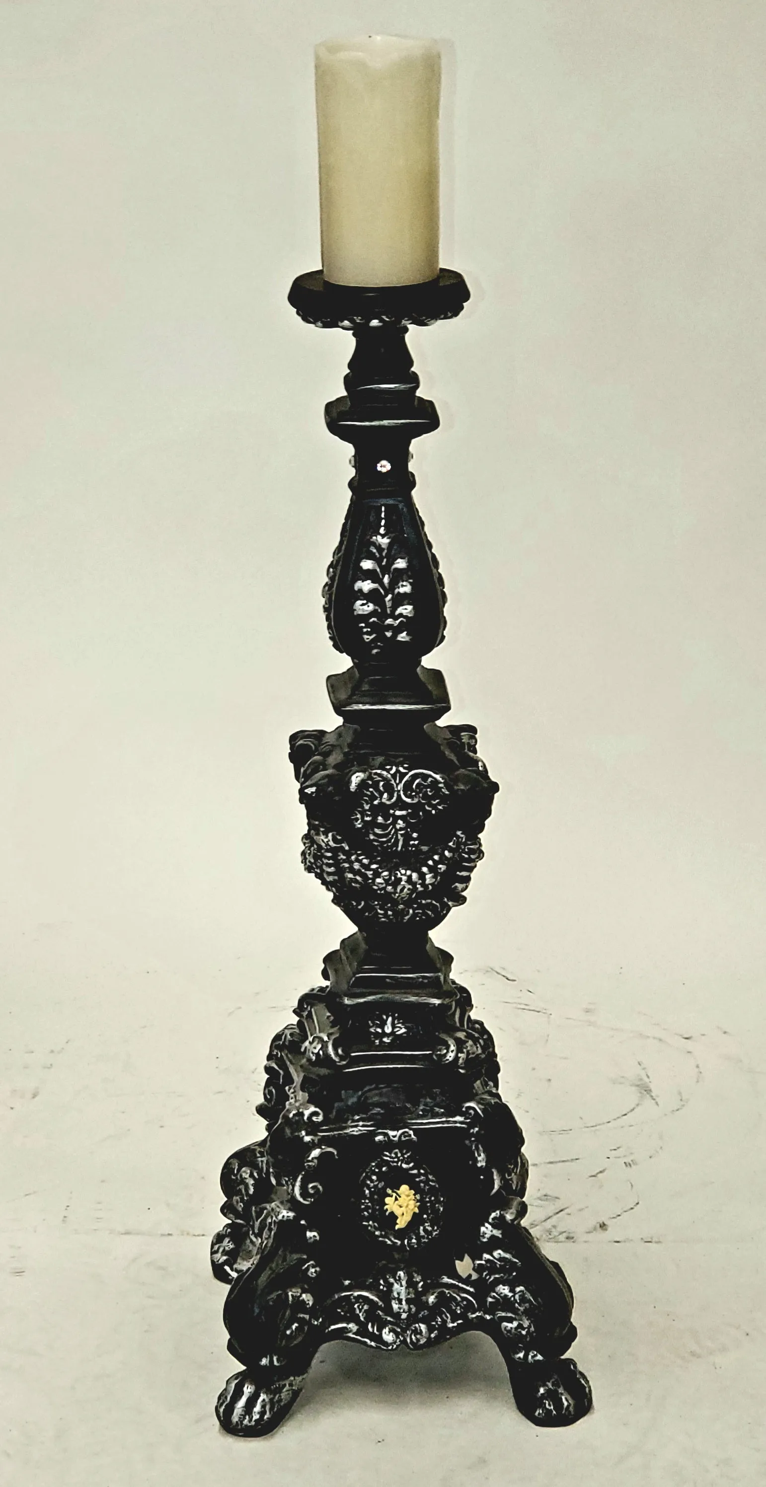 Grand Gothique Candle holder