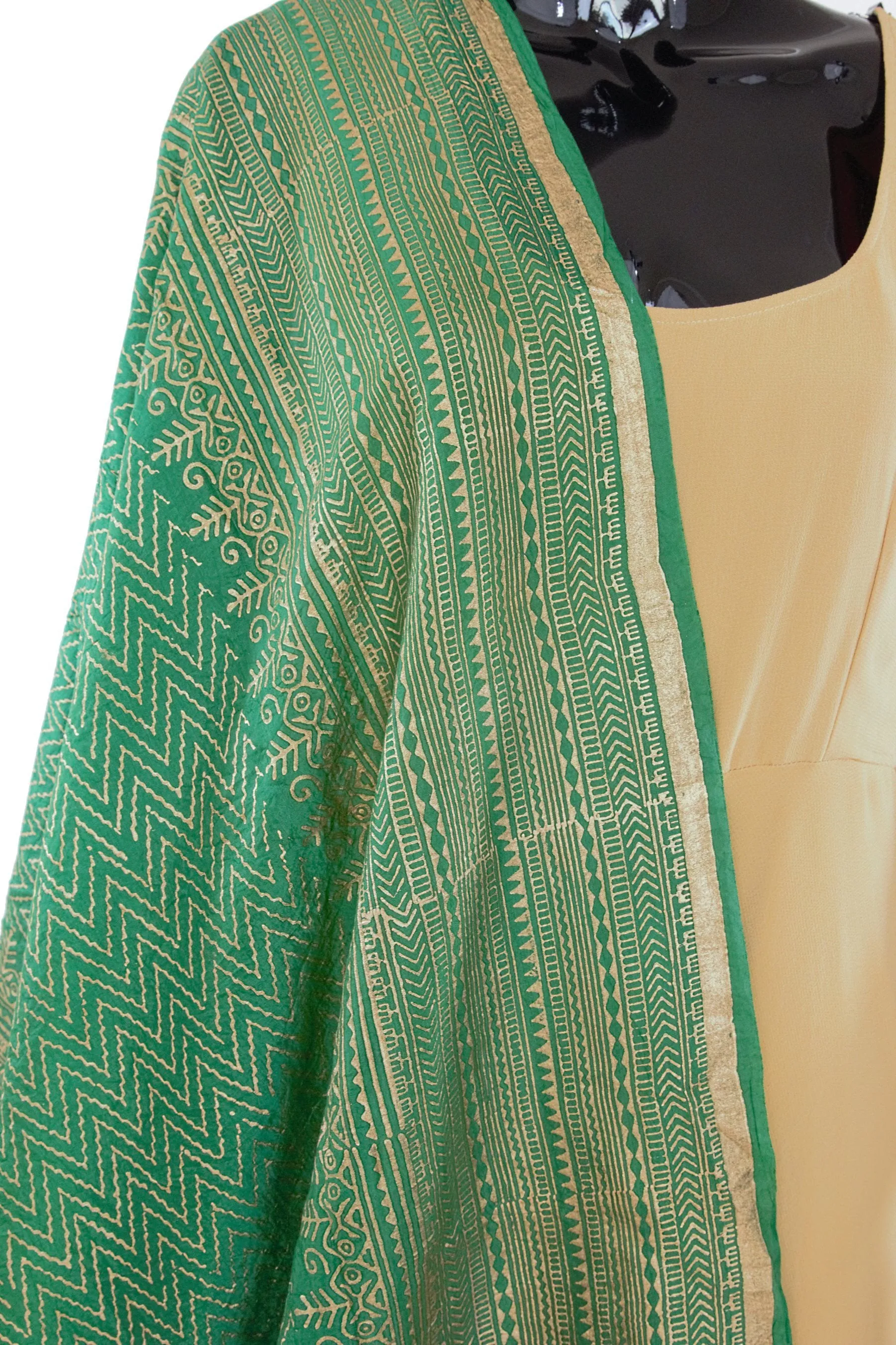 Green Color Dupatta With Golden Pattern