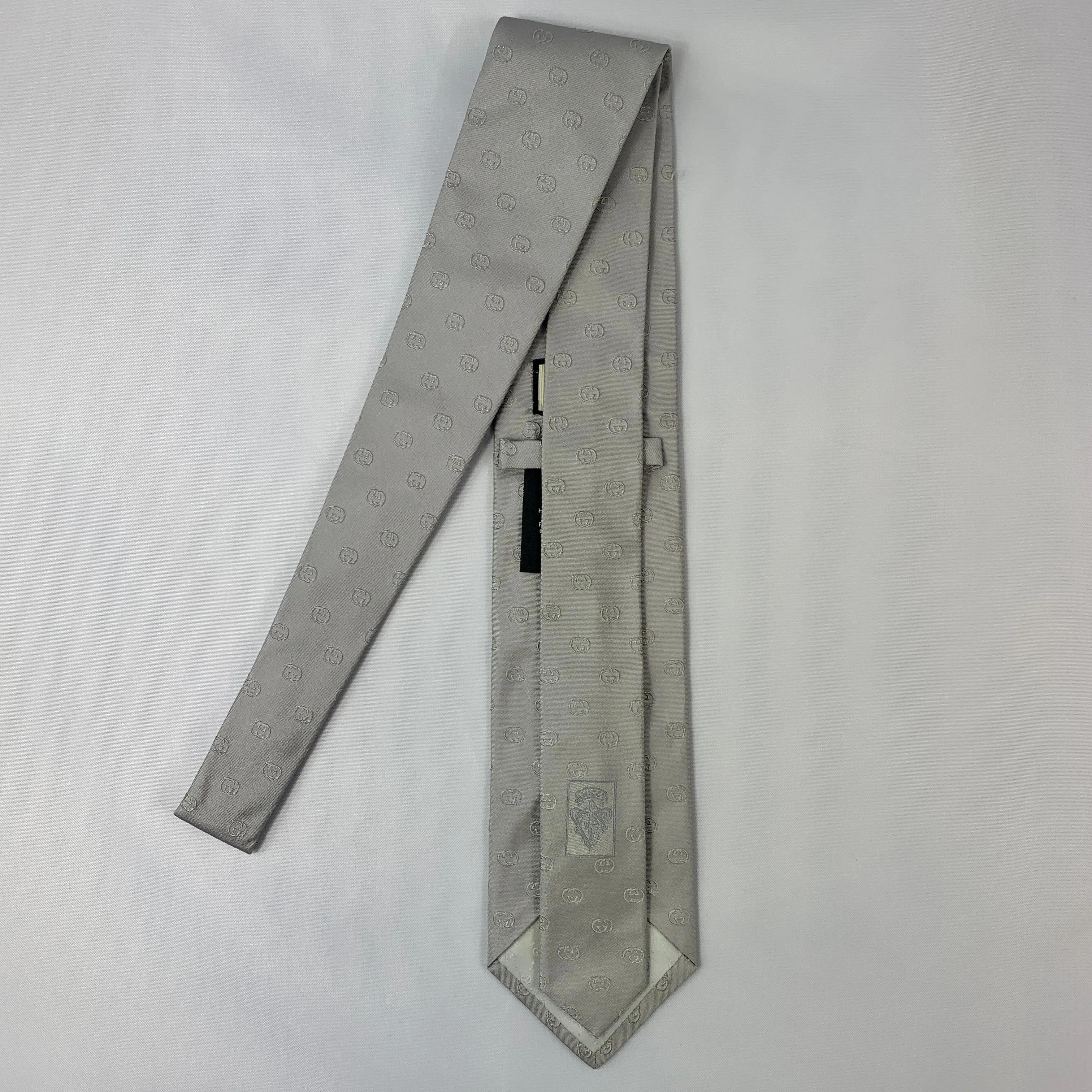 Gucci GG Print Jaylen Silk Tie in Zinc