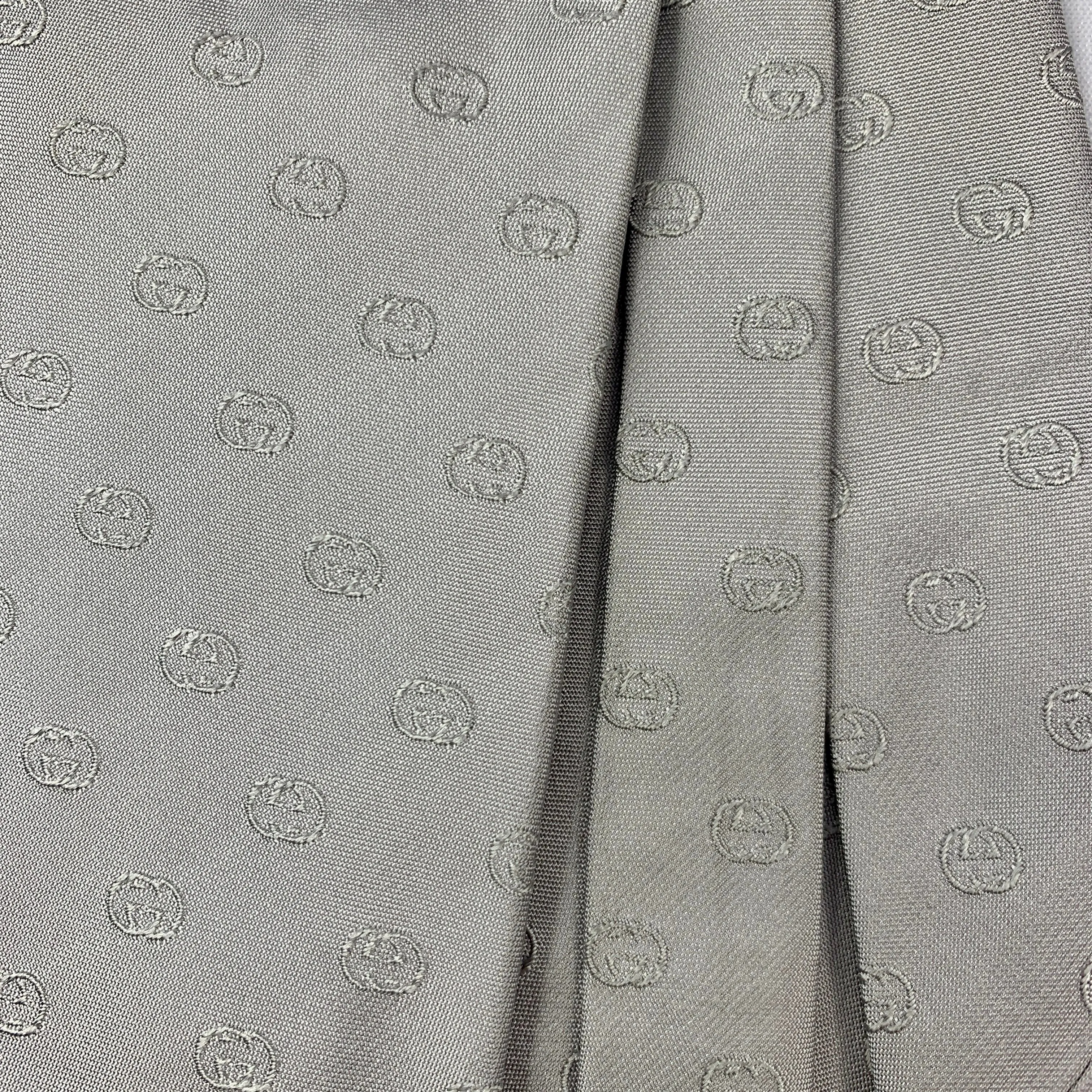 Gucci GG Print Jaylen Silk Tie in Zinc