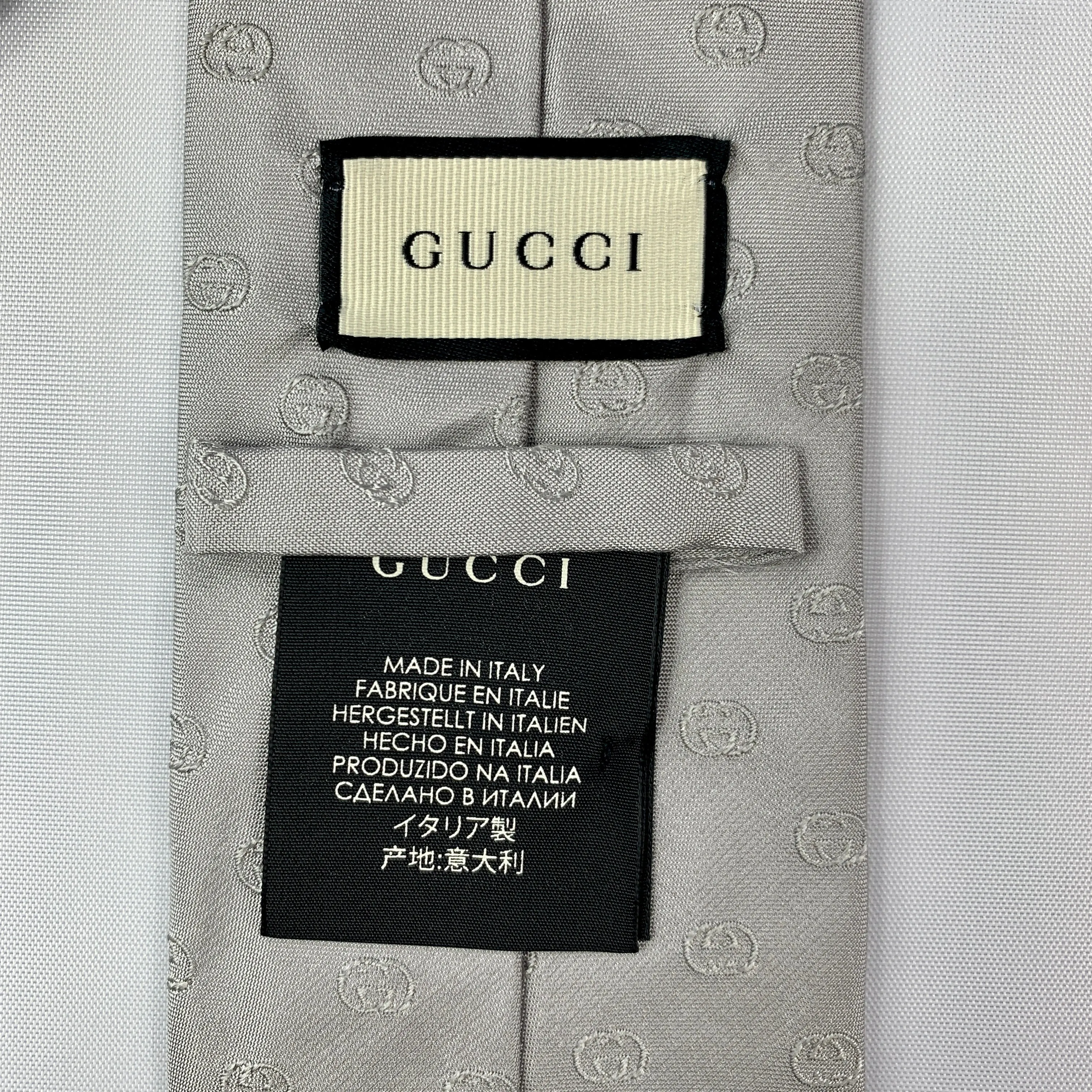 Gucci GG Print Jaylen Silk Tie in Zinc
