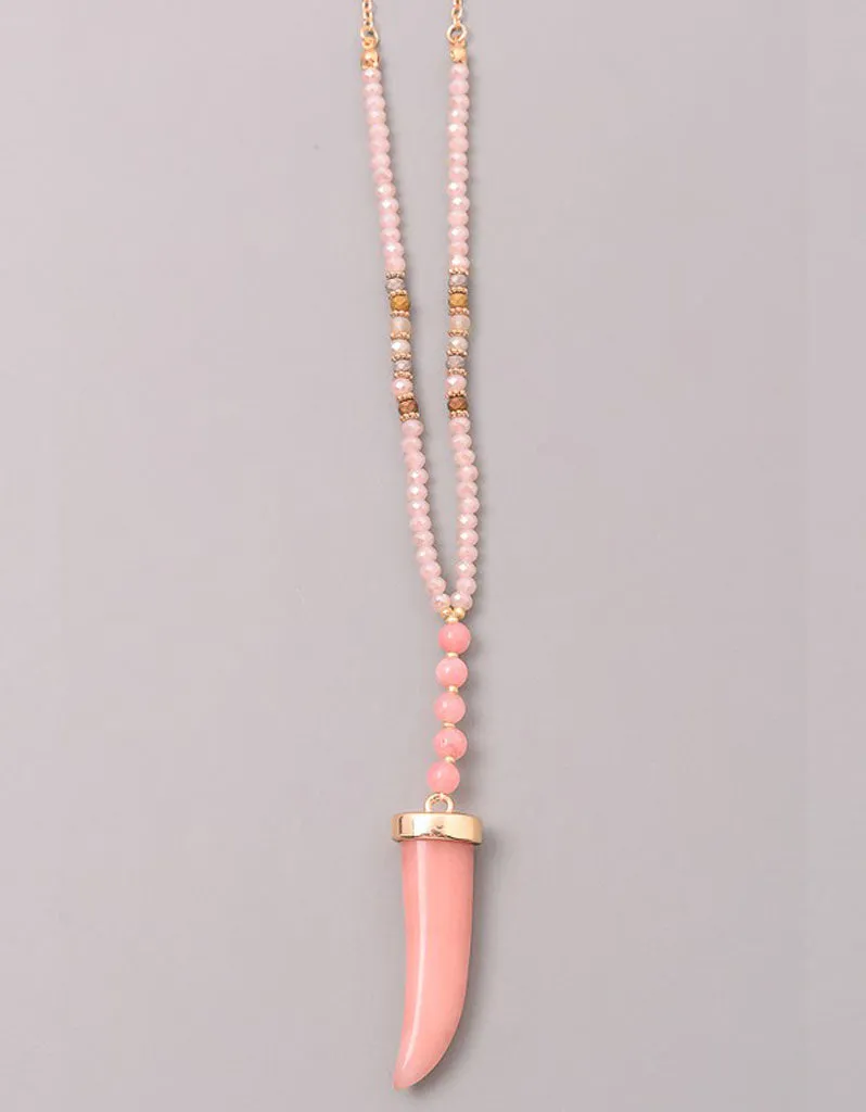 Gwyneth Beaded Horn Necklace in Pink