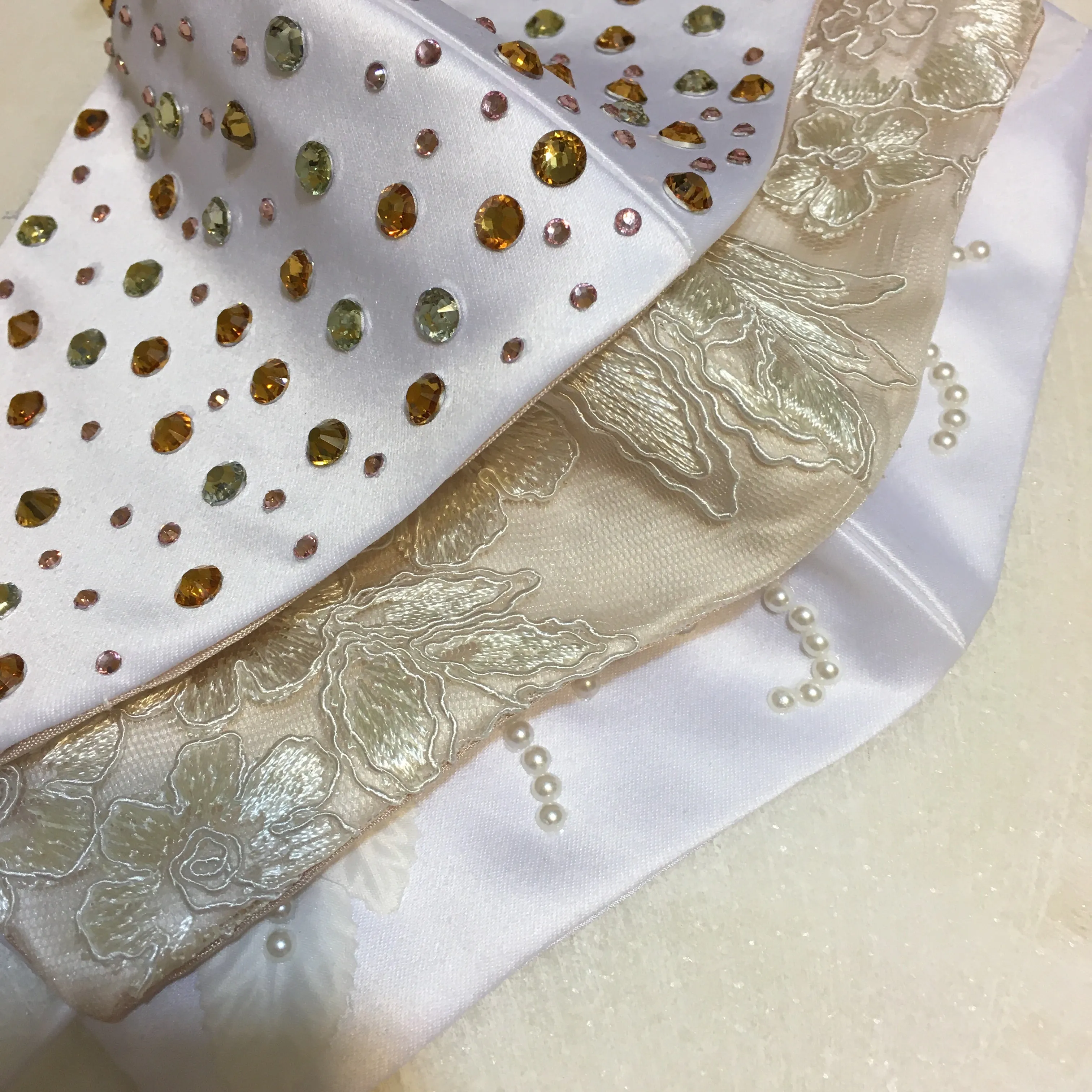Hanne Lace Bridal Face Mask