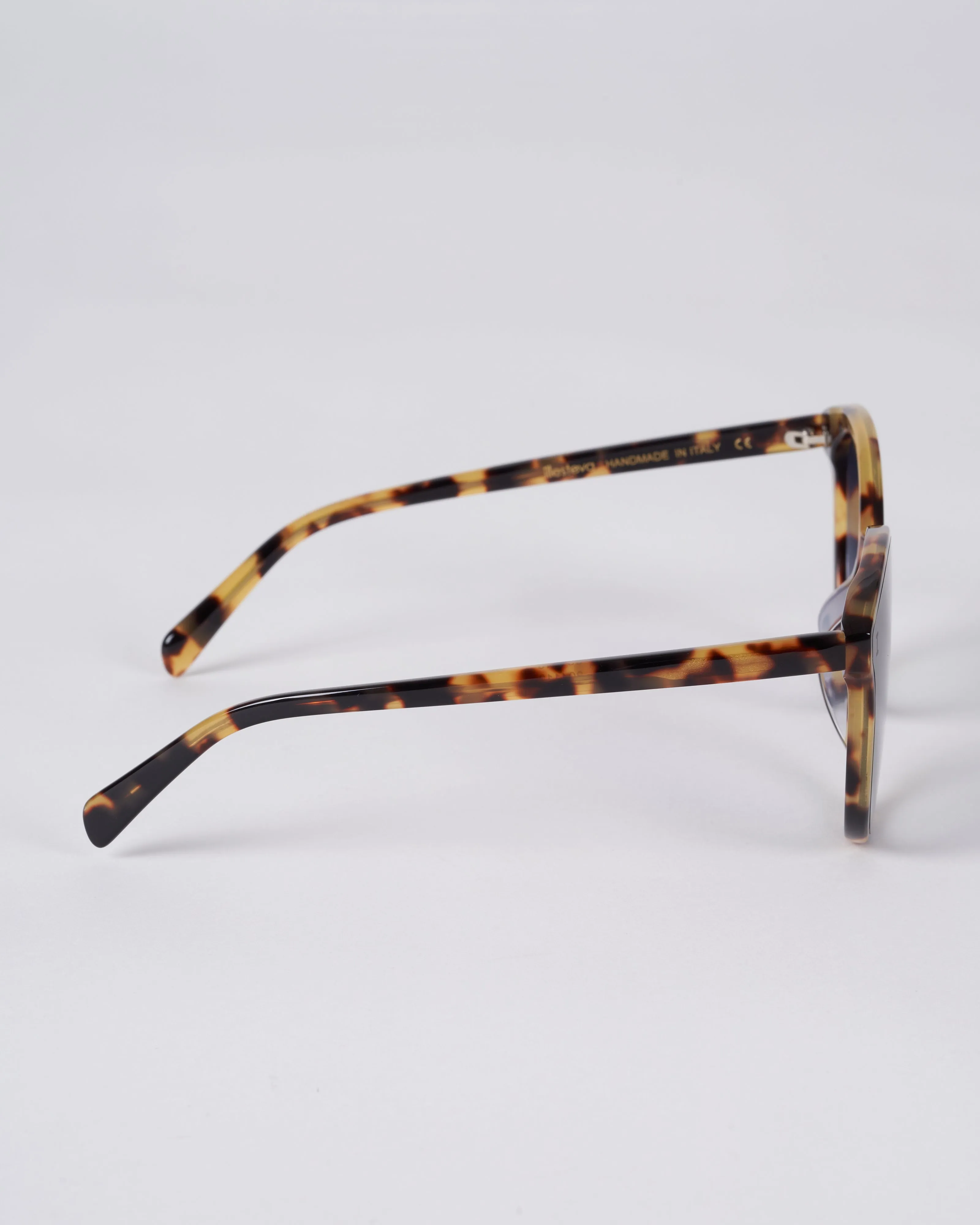 helen - tortoise with silver mirror gradient