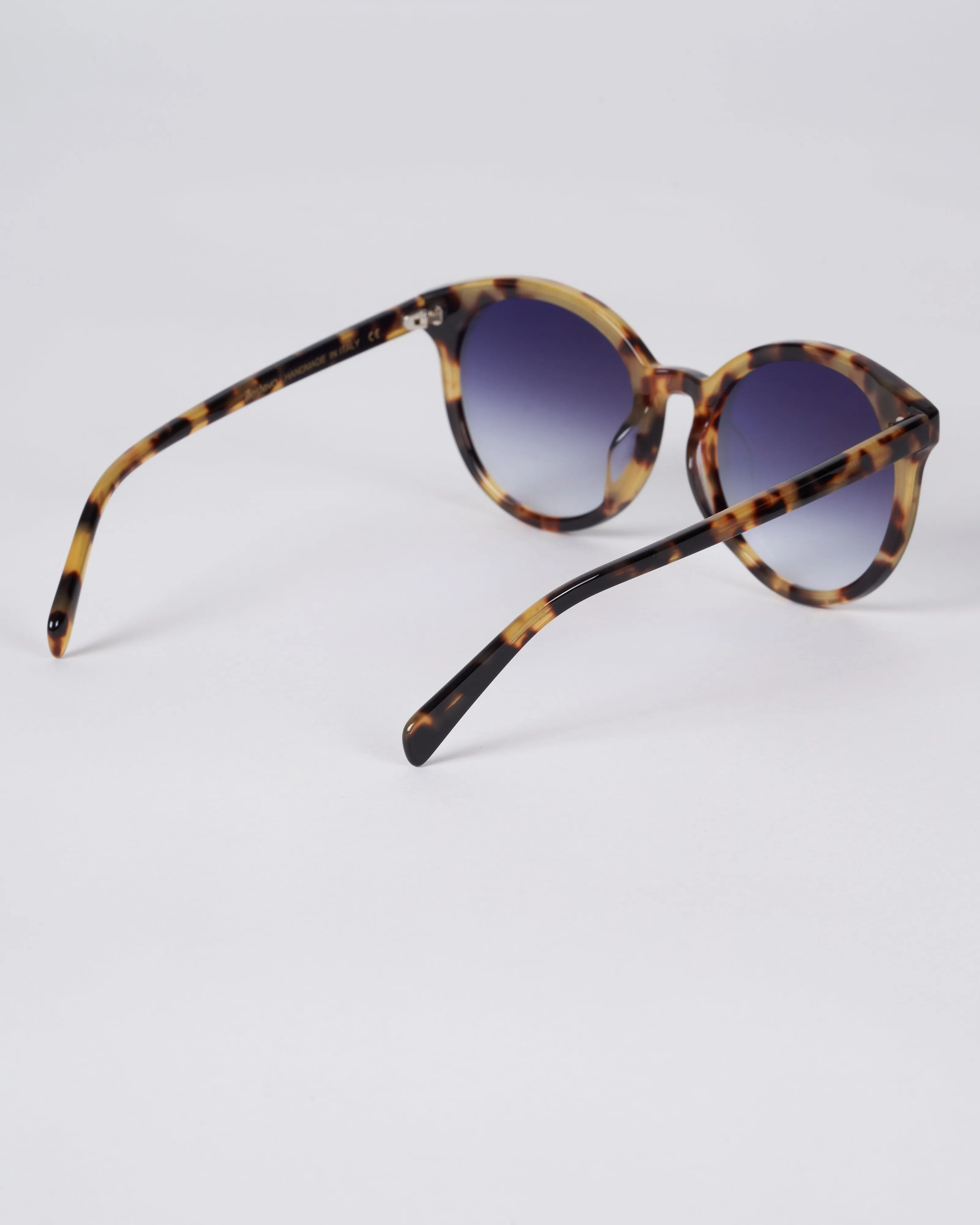 helen - tortoise with silver mirror gradient