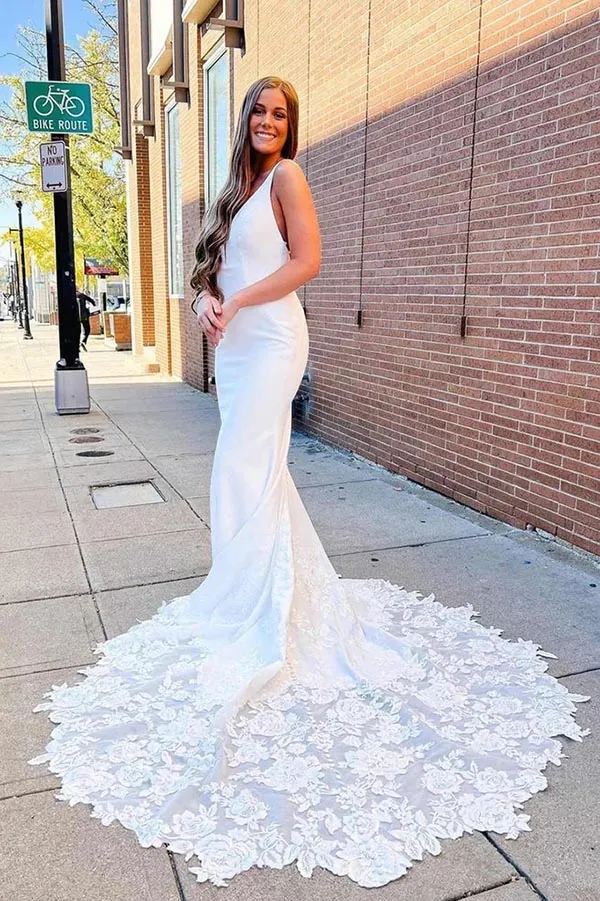 Ivory Satin Mermaid V-neck Lace Wedding Dresses With Court Train, MW907