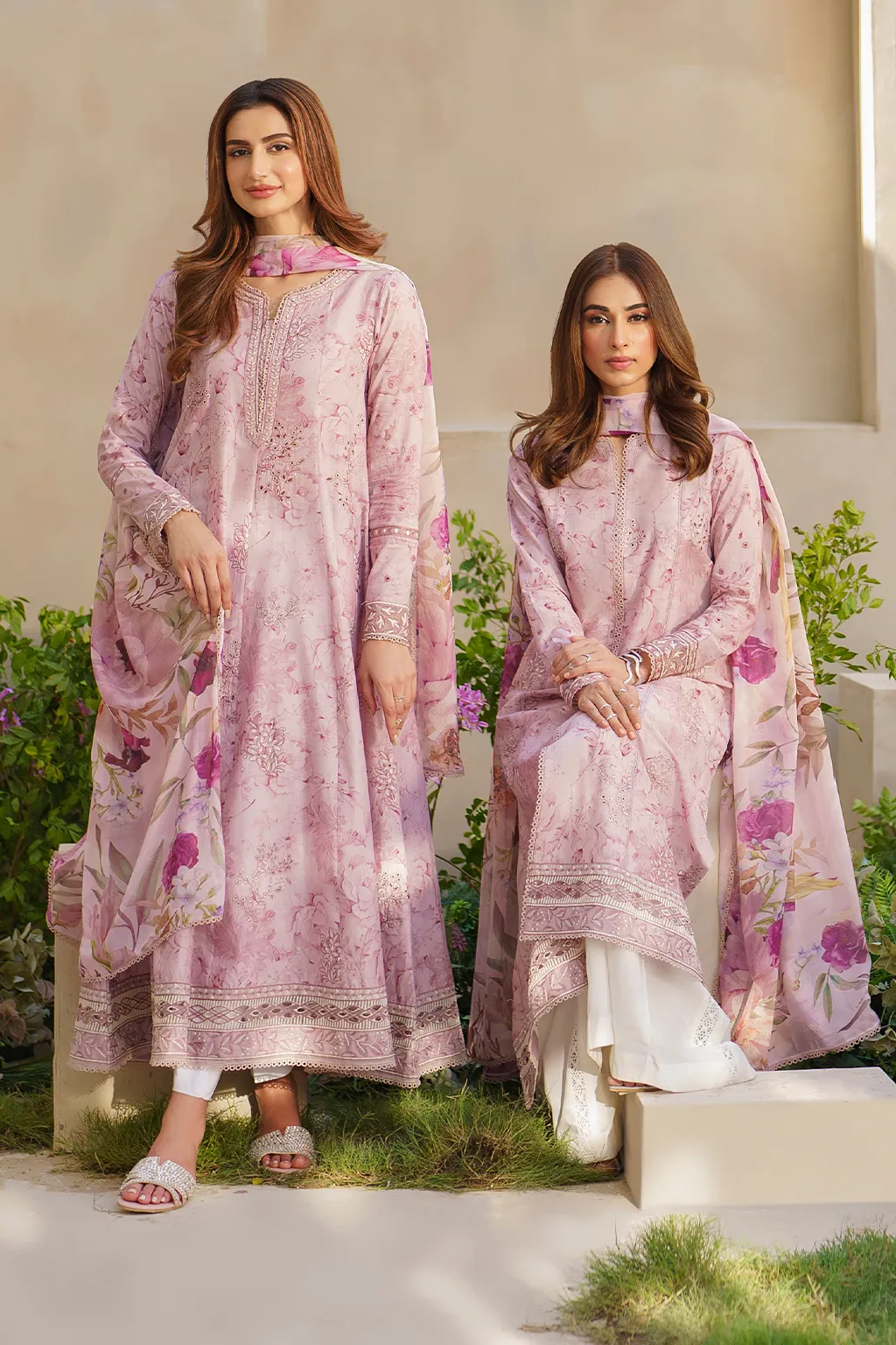 IZNIK | FESTIVE LAWN '24 | SFL-06 EMBROIDERED LAWN