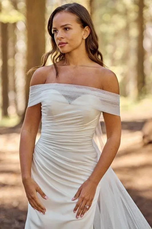 Kenneth Winston DA671 Ivory Detachable Train