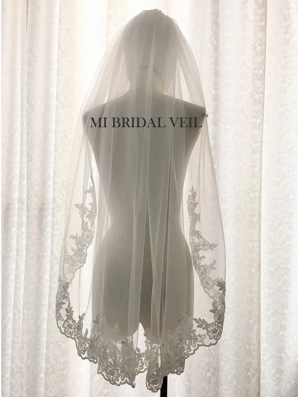 Lace Wedding Veil, Vintage Inspired Rose Lace Fingertip Bridal Veil, Lace at Chest, Mi Bridal