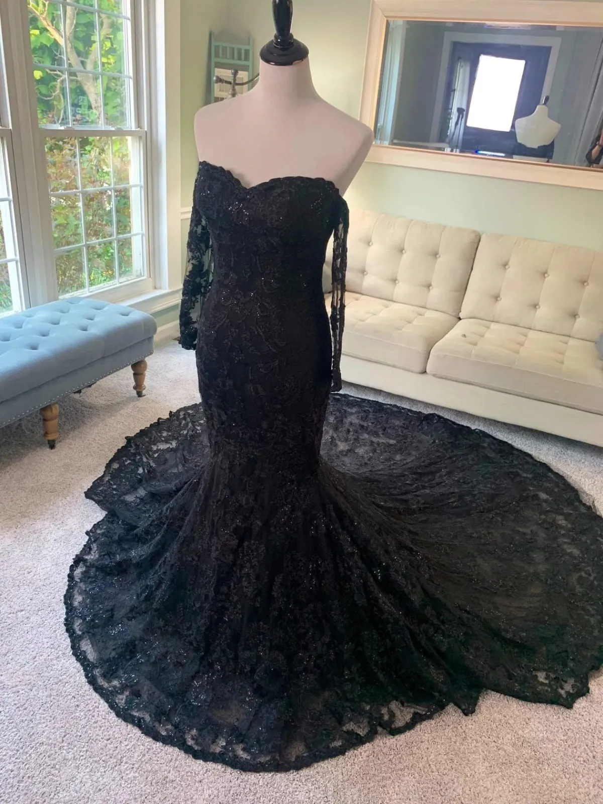 Mermaid Lace 3 in 1 Black Wedding Dress, Cape Veil, Removable Sleeves