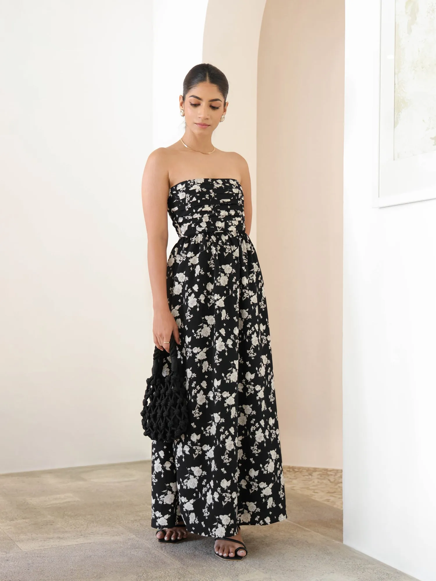 Pin Tuck Detailed Floral Printed Maxi Dress