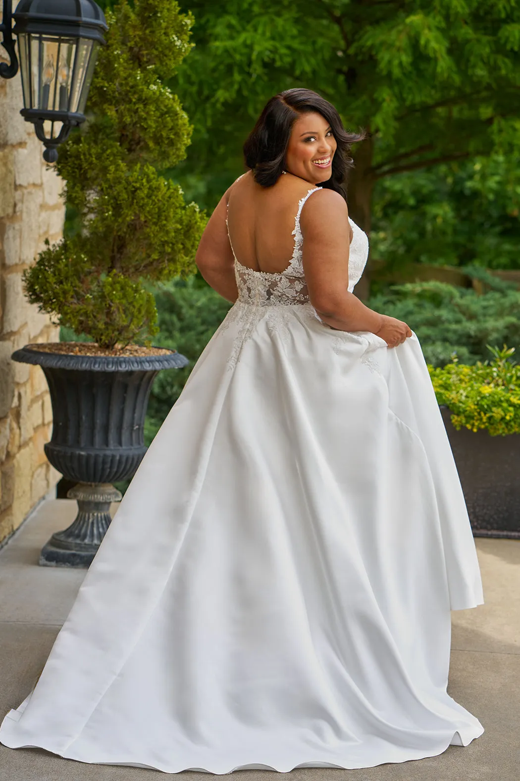 Poinsettia Bridal Gown <br>MB2520