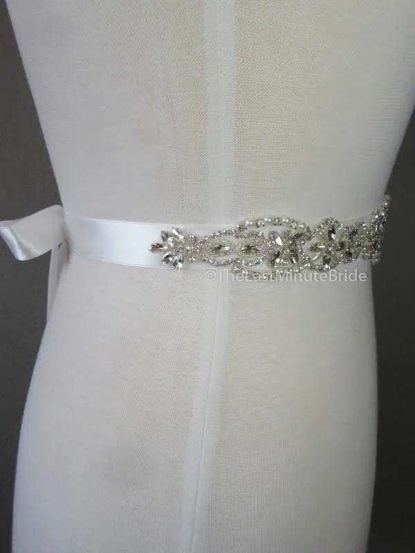 Rhinestone & Pearl Beaded Belt Style: Geneva