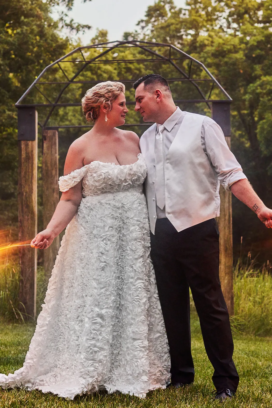 Rosette Wedding Dress <br> SC5354