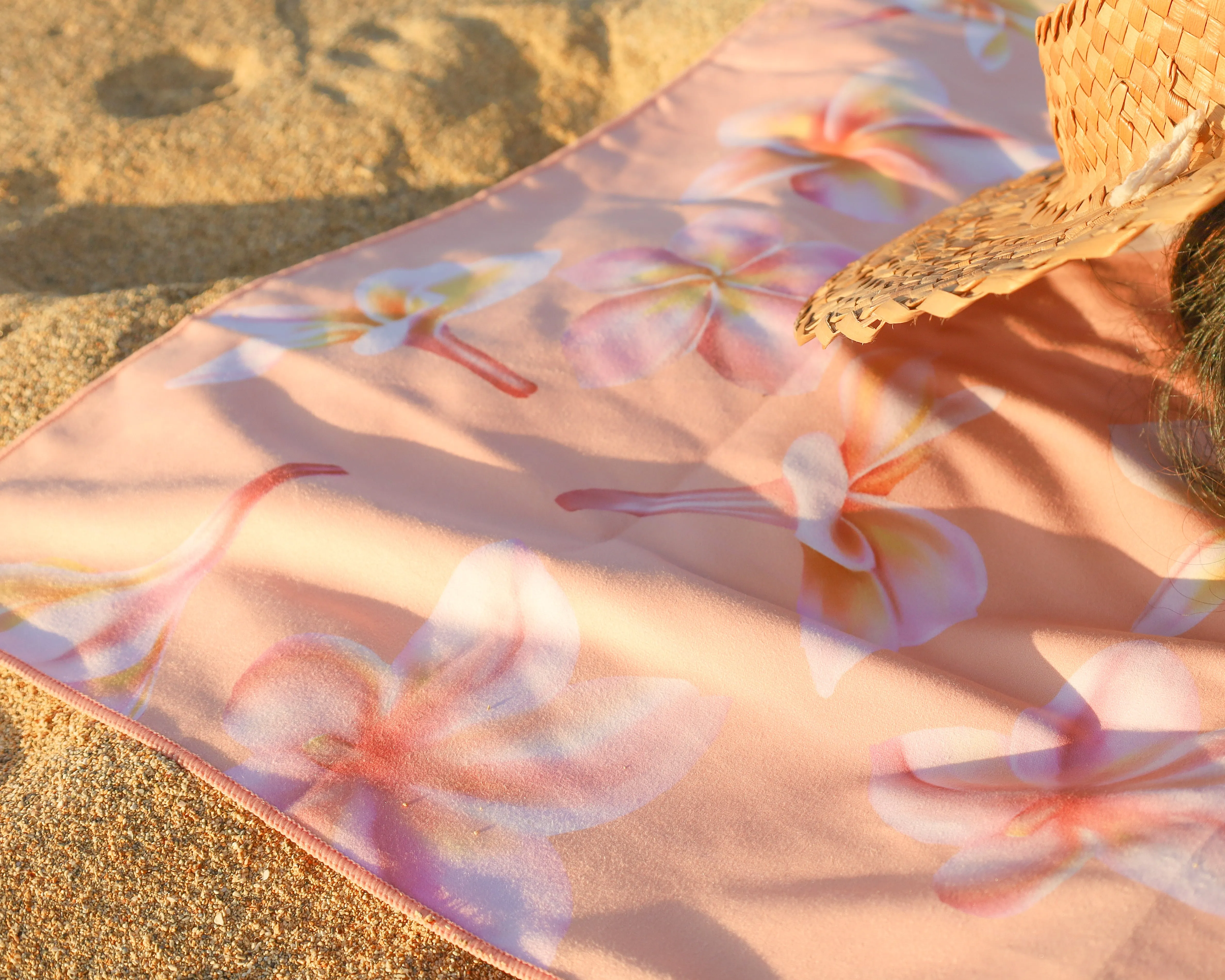 Sand Free Towel - “Pua Party”