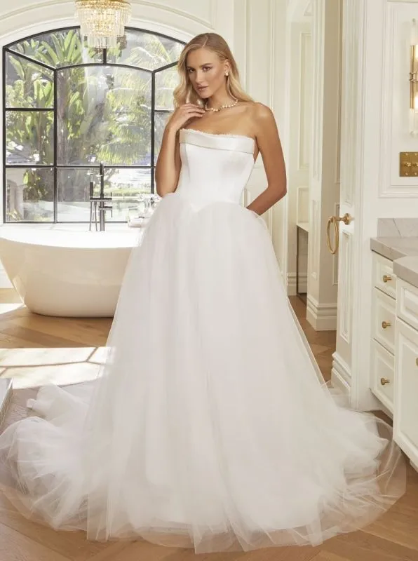 Size 12 Casablanca 2567 Hepburn Ivory Gown