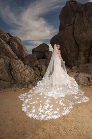 Size 160" Kitty Chen Fergie Diamond White Veil