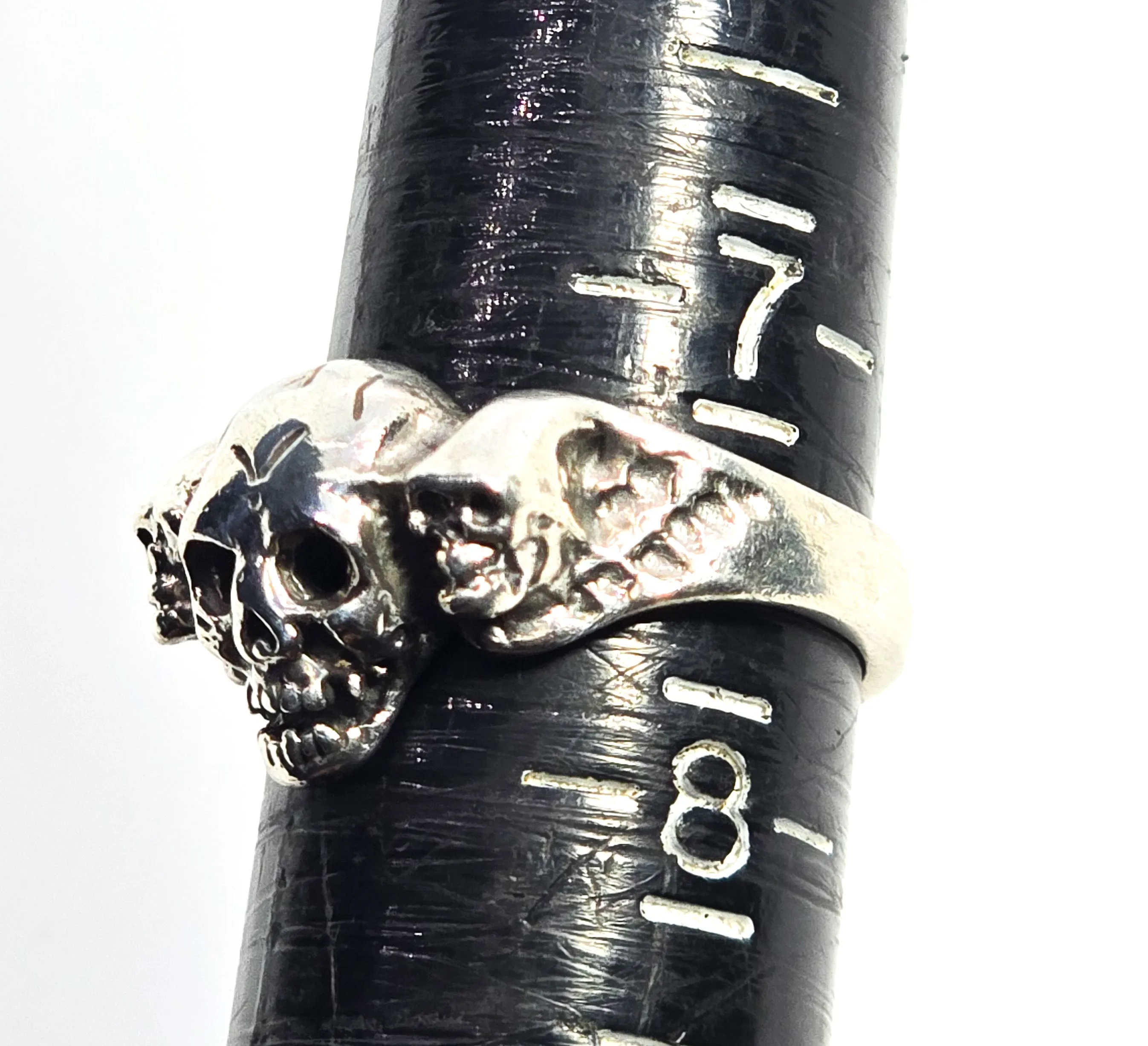 Triple skull head vintage solid sterling silver retro biker gothic ring size 7.5