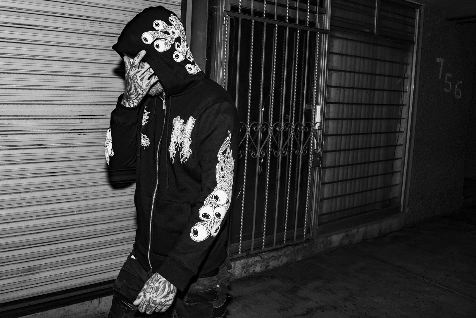 [UNISEX] RAFEL DELALANDE X LOCO MOSQUITO DRAGON SKULL HOODIE