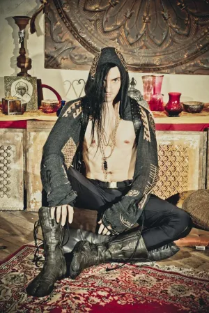 Urban Knight Sleeved Scarf w/ Brass Chain (Unisex)