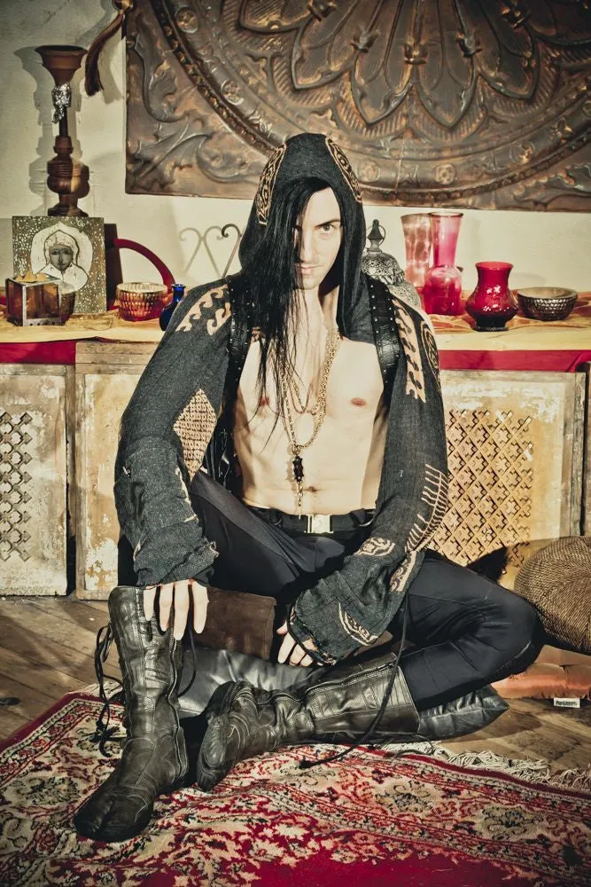 Urban Knight Sleeved Scarf w/ Brass Chain (Unisex)